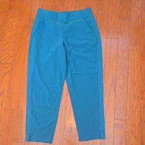 Athleta Teal Green Pull-on Pants Size 6P EUC